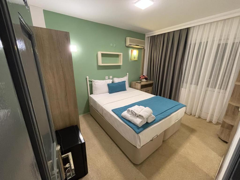 גומולדור Colophon Beach Otel מראה חיצוני תמונה